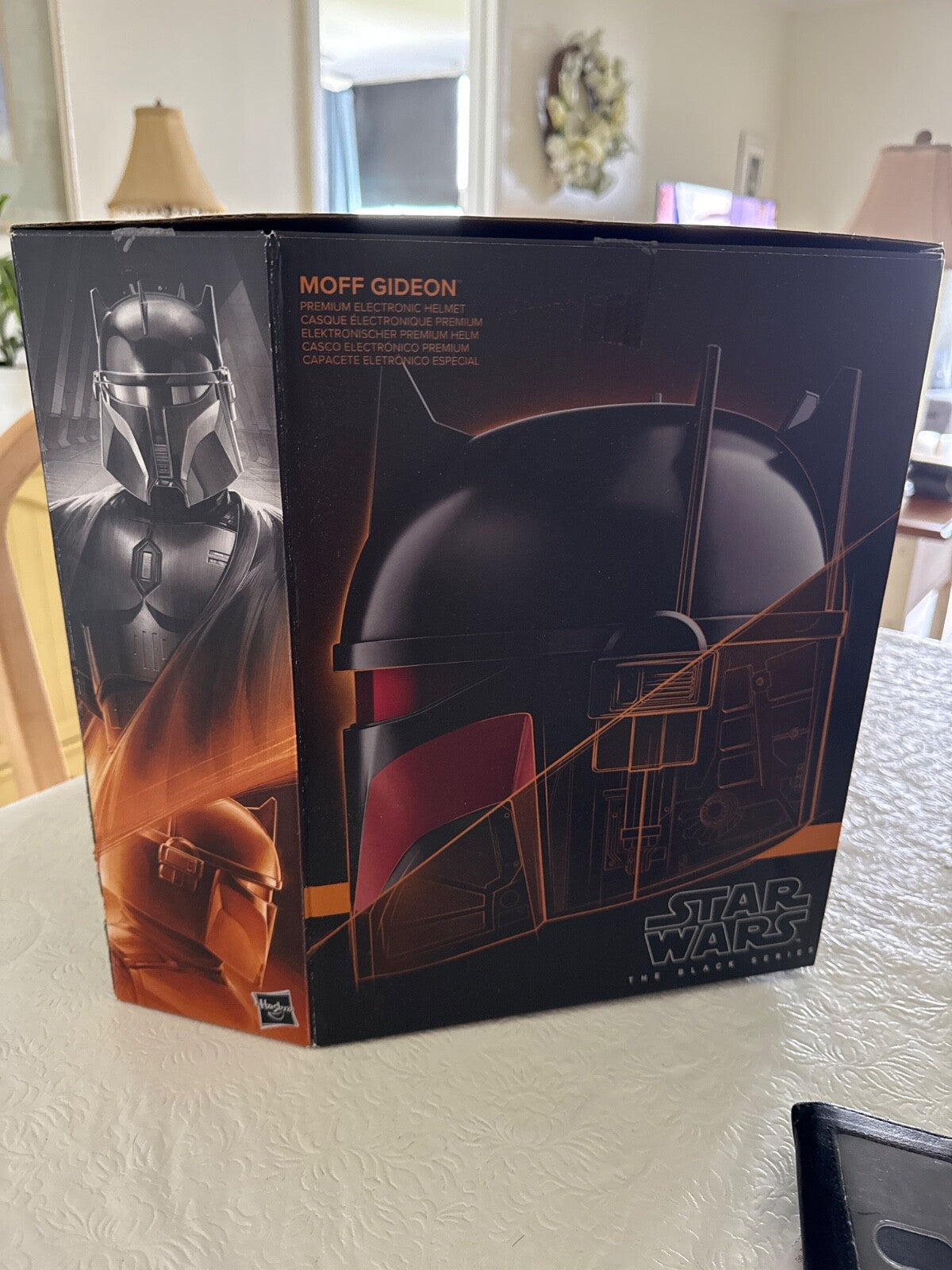 Star Wars The Black Series Moff Gideon Premium Electronic Helmet BY HASBRO
