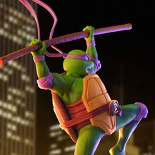 Load image into Gallery viewer, Teenage Mutant Ninja Turtle Donatello Super Figure Collection 1:10 Scale Figurine
