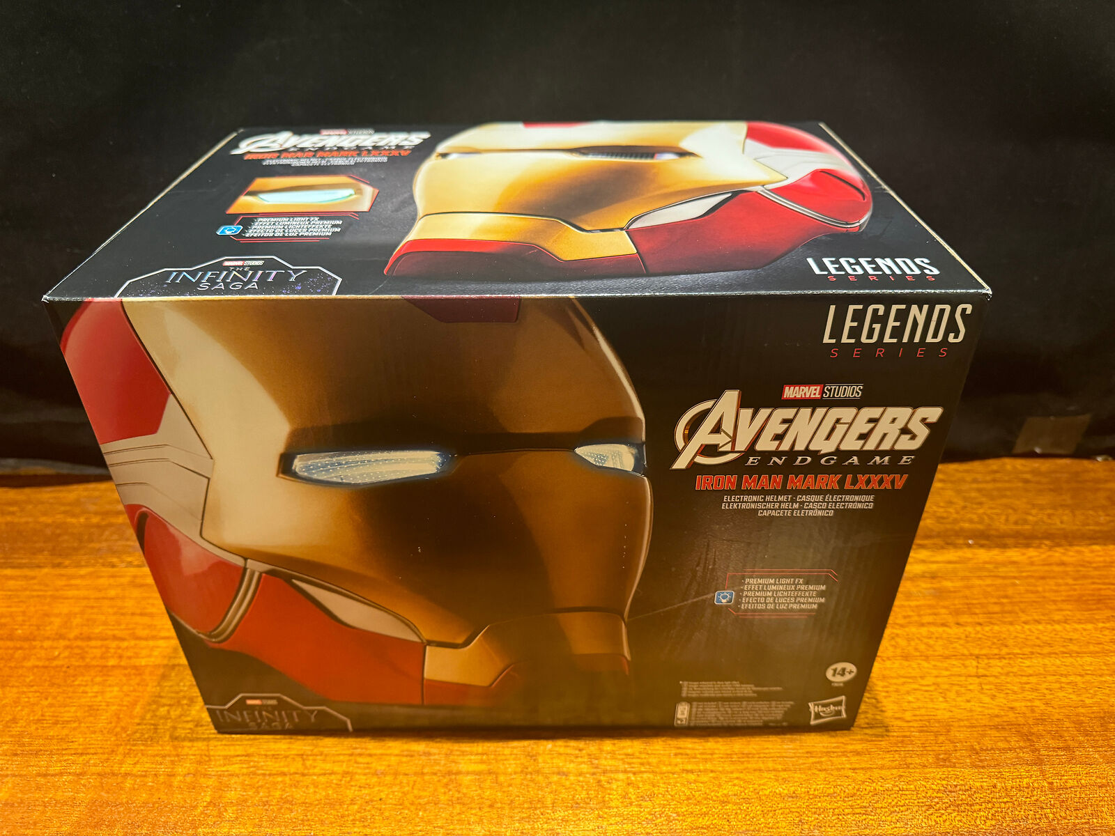 IRON MAN • Marvel Legends • Premier Prop Replica • LED Helmet