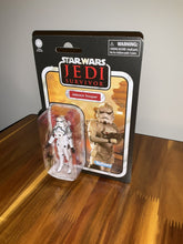 Load image into Gallery viewer, Star Wars The Vintage Collection 3 3/4-Inch Jetpack Trooper (Jedi Survivor) Action Figure
