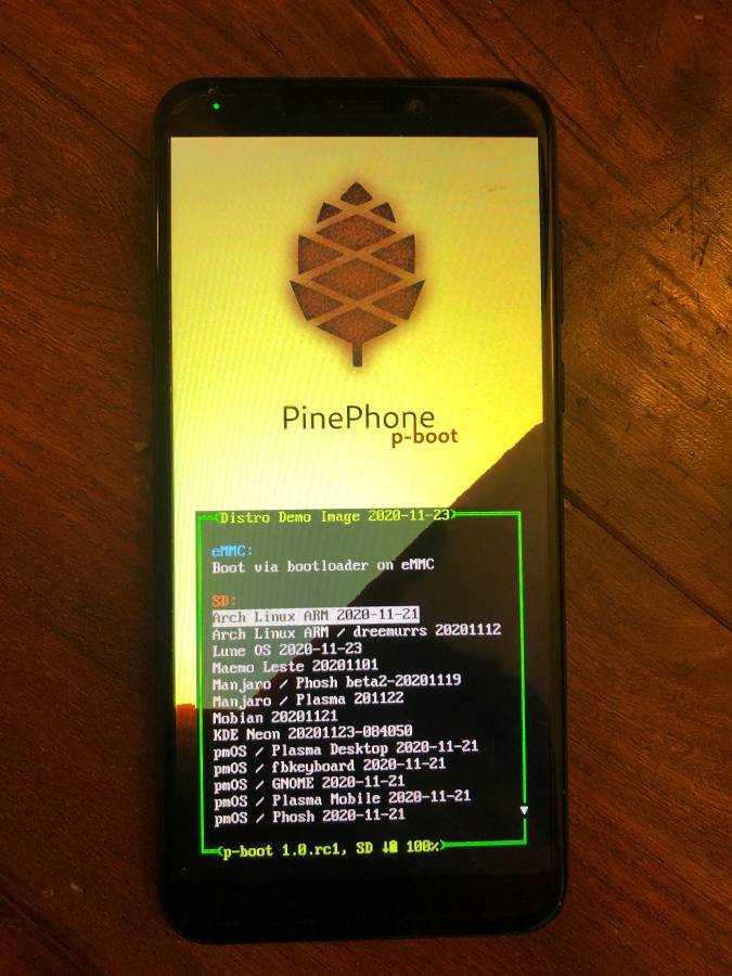 PinePhone Multiboot Chip (uSD card with p-boot bootloader, 15 images in 1)
